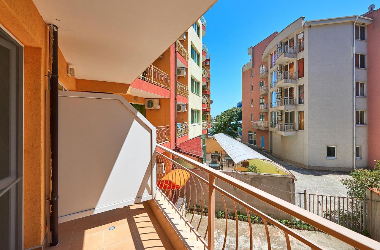 Guest House California Поморие Экстерьер фото